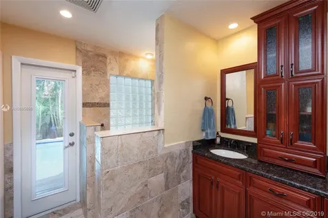5841 SW 117th Avenue Cooper City FL 33330