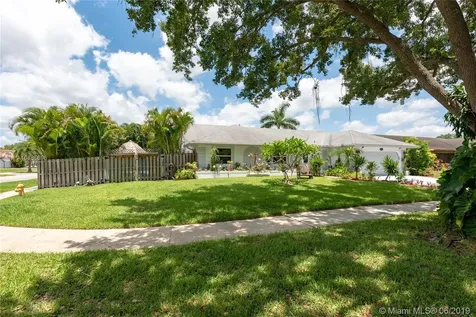 5841 SW 117th Avenue Cooper City FL 33330