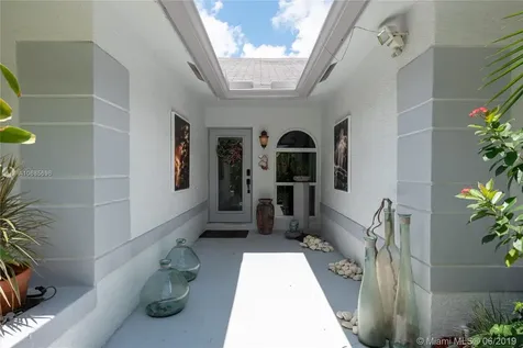 5841 SW 117th Avenue Cooper City FL 33330