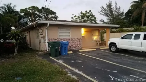 671 NE 36th Street Oakland Park FL 33334