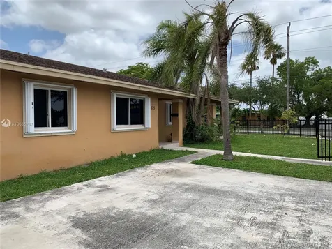 675 NE 129th Street North Miami FL 33161