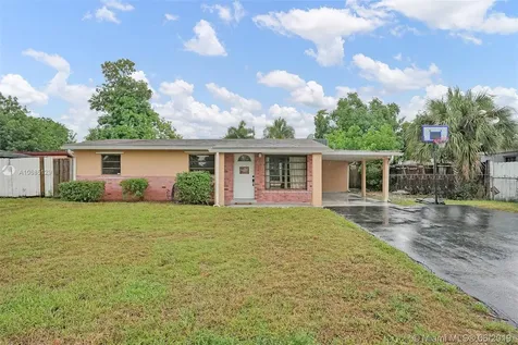 5926 S Farragut Drive Hollywood FL 33021