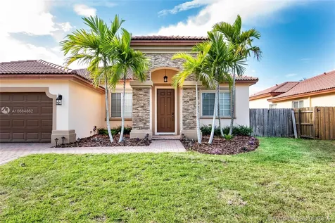 9467 SW 221st Lane Cutler Bay FL 33190