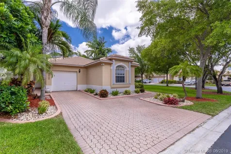 9909 NW 29th Terrace Doral FL 33172