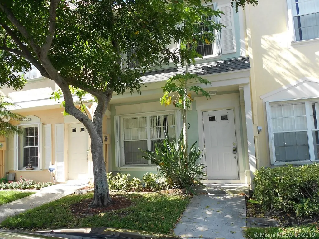 69 Simonton Circle Weston FL 33326