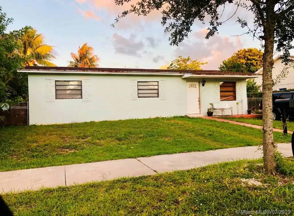 21331 SW 102nd Avenue Cutler Bay FL 33189