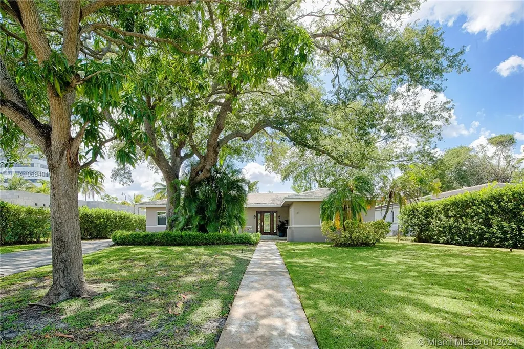 4744 Bay Point Road Miami FL 33137