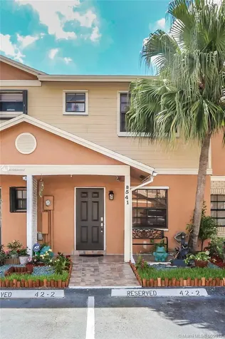 541 NW 103rd Terrace Pembroke Pines FL 33026