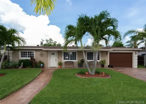 18004 NW 78th Place Hialeah FL 33015
