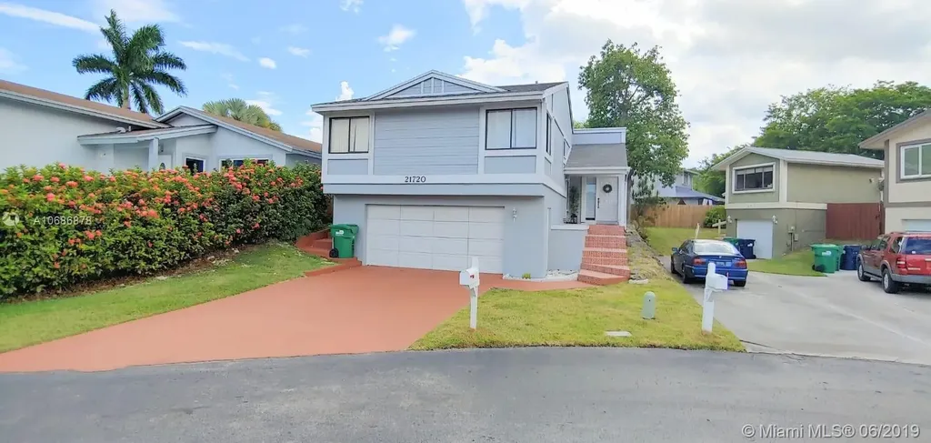 21720 SW 99th Avenue Cutler Bay FL 33190