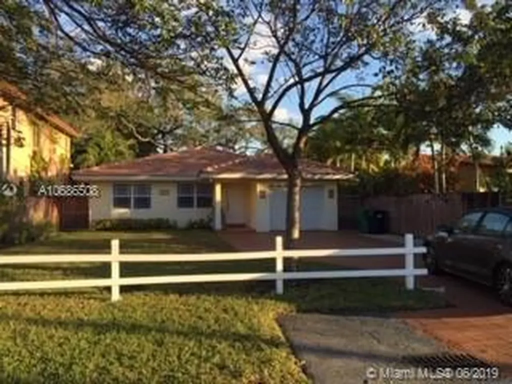 6321 SW 35th Street Miami FL 33155