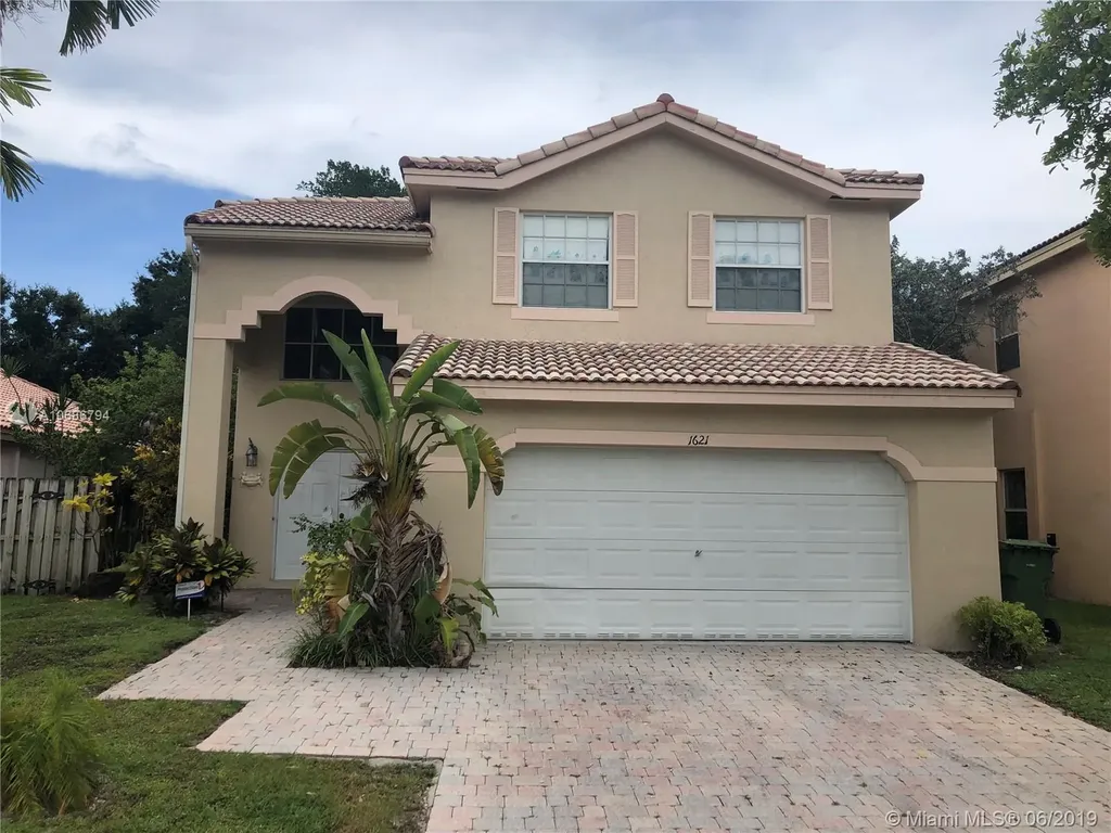 1621 SW 102nd Avenue Pembroke Pines FL 33025