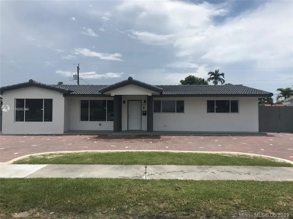 1235 SW 94th Court Miami FL 33174