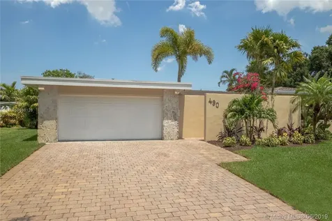 490 SW 55th Terrace Plantation FL 33317