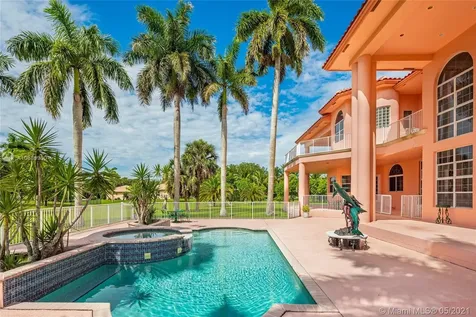 1000 NW 116th Avenue Plantation FL 33323