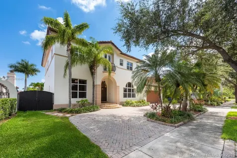 8465 NW 166th Terrace Miami Lakes FL 33016