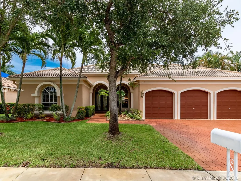 1549 SW 159th Terrace Pembroke Pines FL 33027