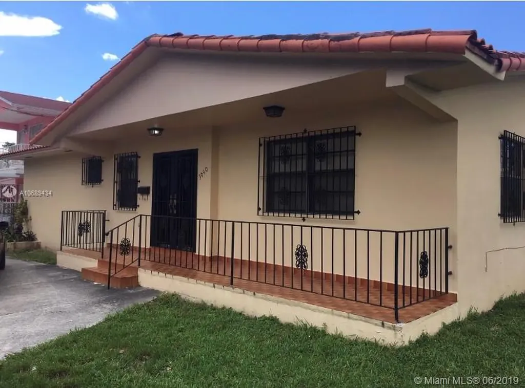 209 SW 31st Avenue Miami FL 33135