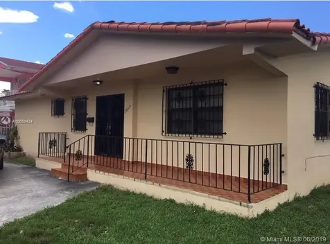 209 SW 31st Avenue Miami FL 33135