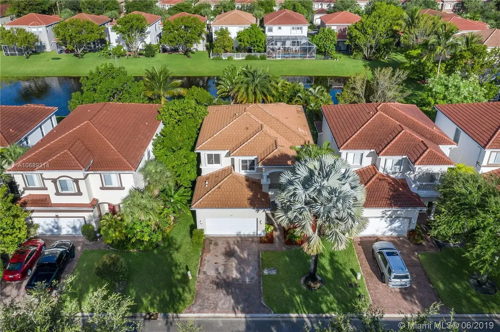 7085 Old Orchard Way Boynton Beach FL 33436