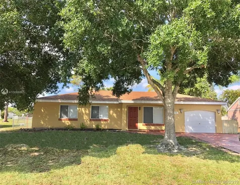 1969 SE Redwing Circle Port St. Lucie FL 34952