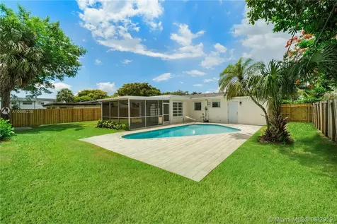 6106 NW 8th Street Margate FL 33063
