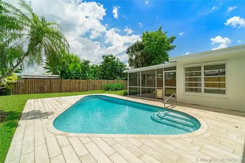 6106 NW 8th Street Margate FL 33063