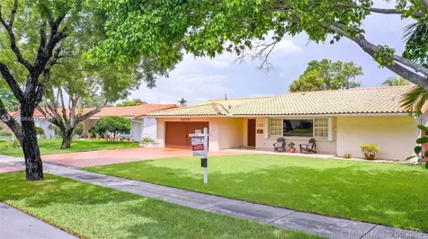 14300 Leaning Pine Drive Miami Lakes FL 33014