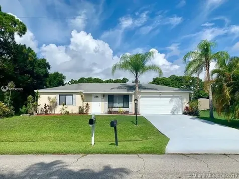 1772 SE Lorraine Street Port St. Lucie FL 34952