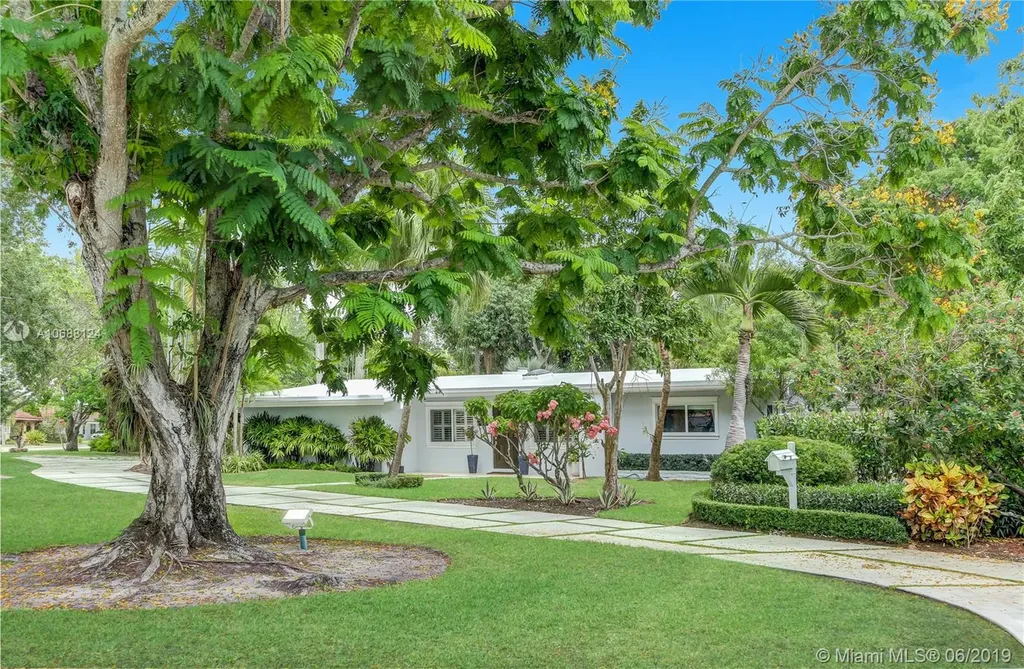 9001 SW 93rd Avenue Miami FL 33176