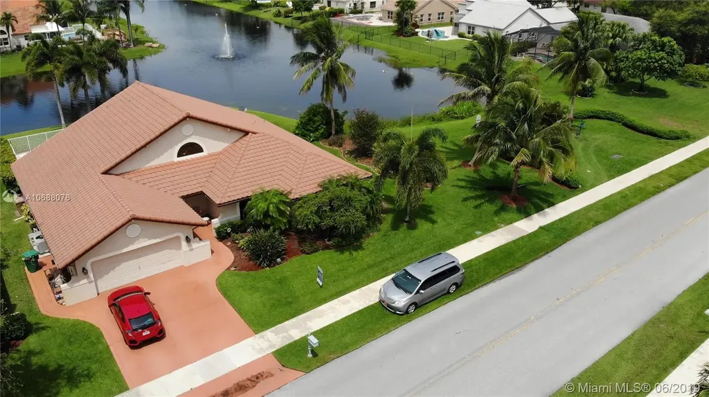 2830 Old Orchard Road Davie FL 33328