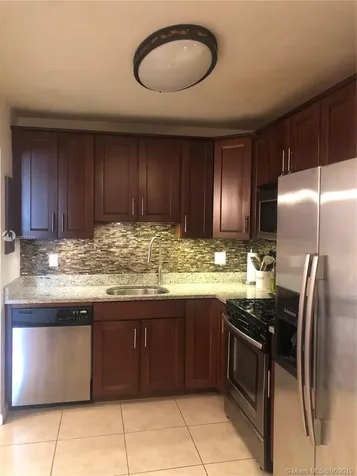 11525 SW 43rd Lane Miami FL 33165