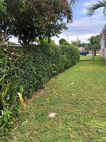 11525 SW 43rd Lane Miami FL 33165