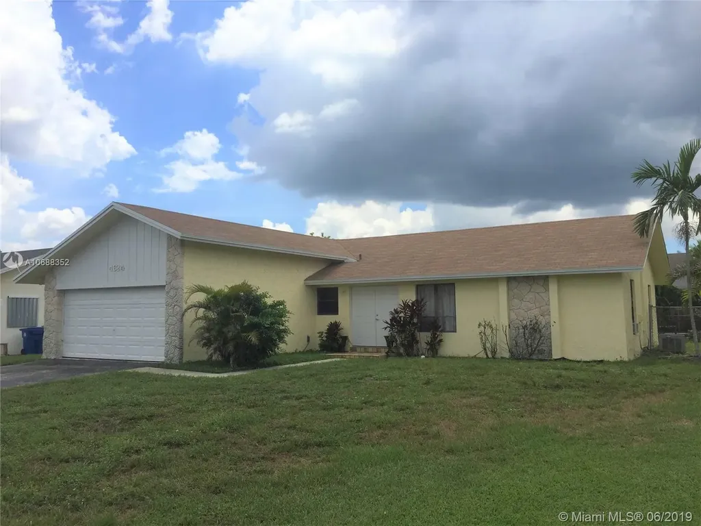 4624 NW 93rd Terrace Sunrise FL 33351