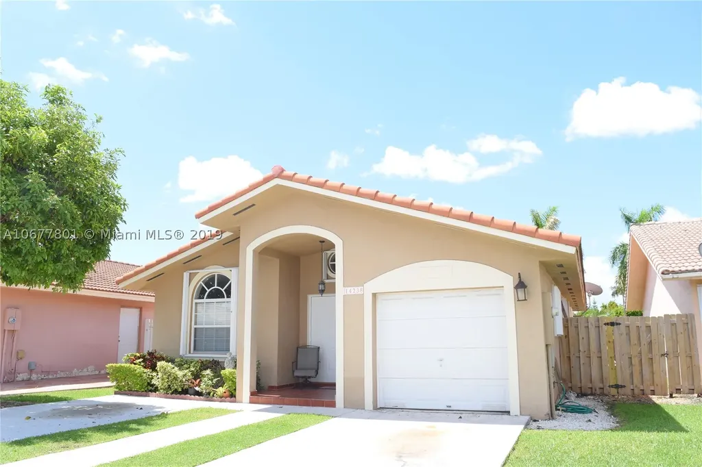 14238 SW 25th Terrace Miami FL 33175