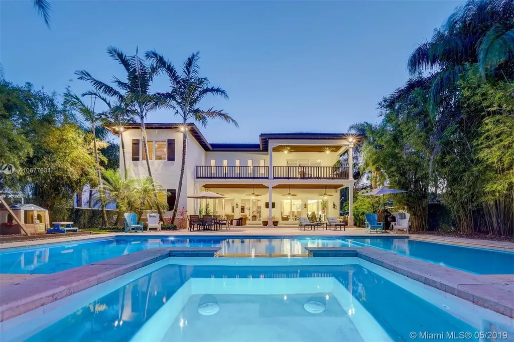 7115 SW 70th Avenue Miami FL 33143
