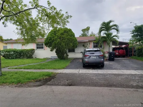 18260 NE 7th Court North Miami Beach FL 33162