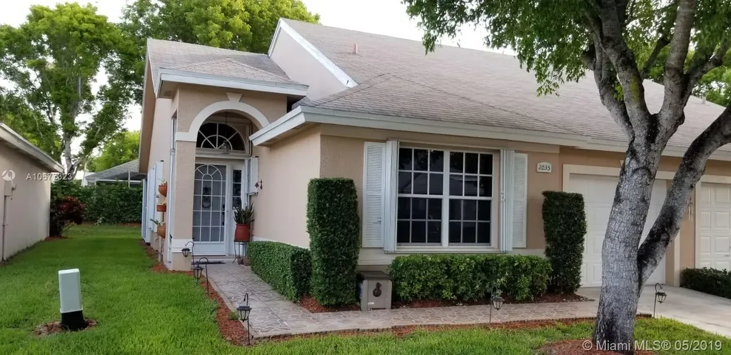 2035 SE 5th Place Homestead FL 33033