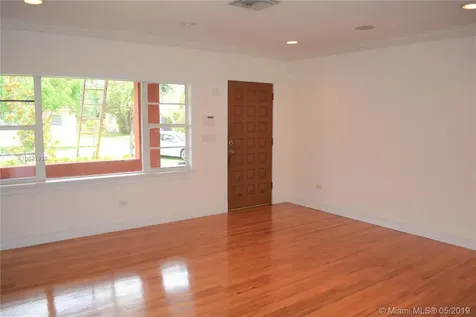 1040 Falcon Avenue Miami Springs FL 33166