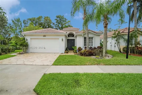 5500 Lake Tern Court Coconut Creek FL 33073