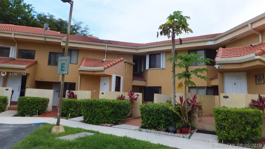 9853 SW 138 Avenue Miami FL 33186