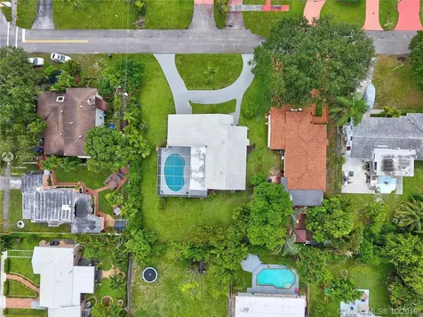 180 Navajo Street Miami Springs FL 33166