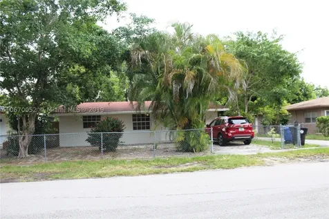 1281 NE 151st Street North Miami Beach FL 33162