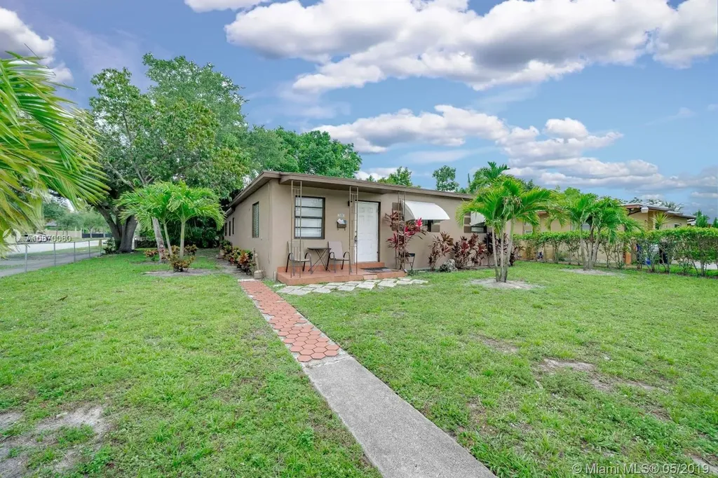 15881 NE 14th Avenue North Miami Beach FL 33162