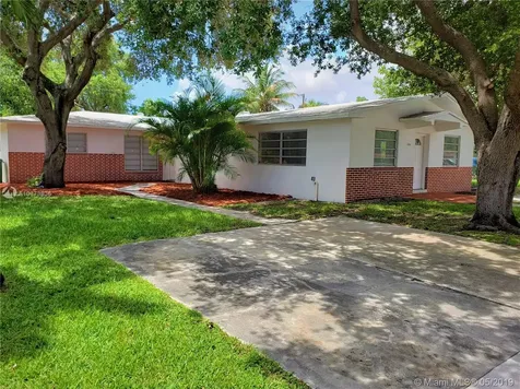 1310 NE 144th Street Miami FL 33161