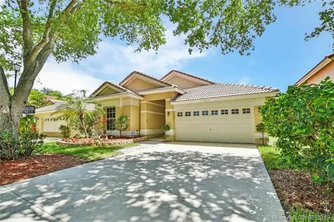 8313 NW 57th Drive Coral Springs FL 33067