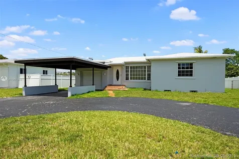 2651 Jackson Street Hollywood FL 33020