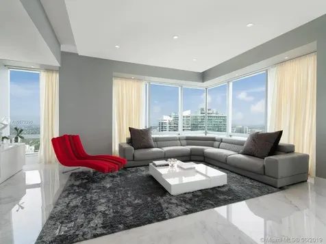 1425 Brickell Avenue Miami FL 33131
