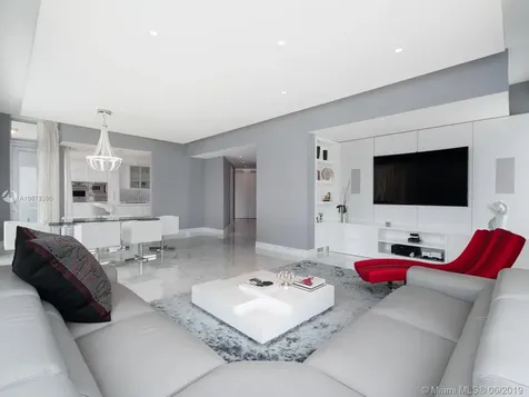 1425 Brickell Avenue Miami FL 33131