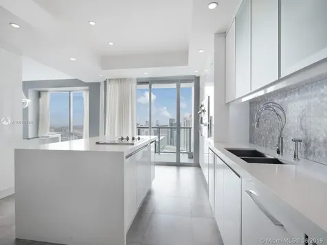 1425 Brickell Avenue Miami FL 33131